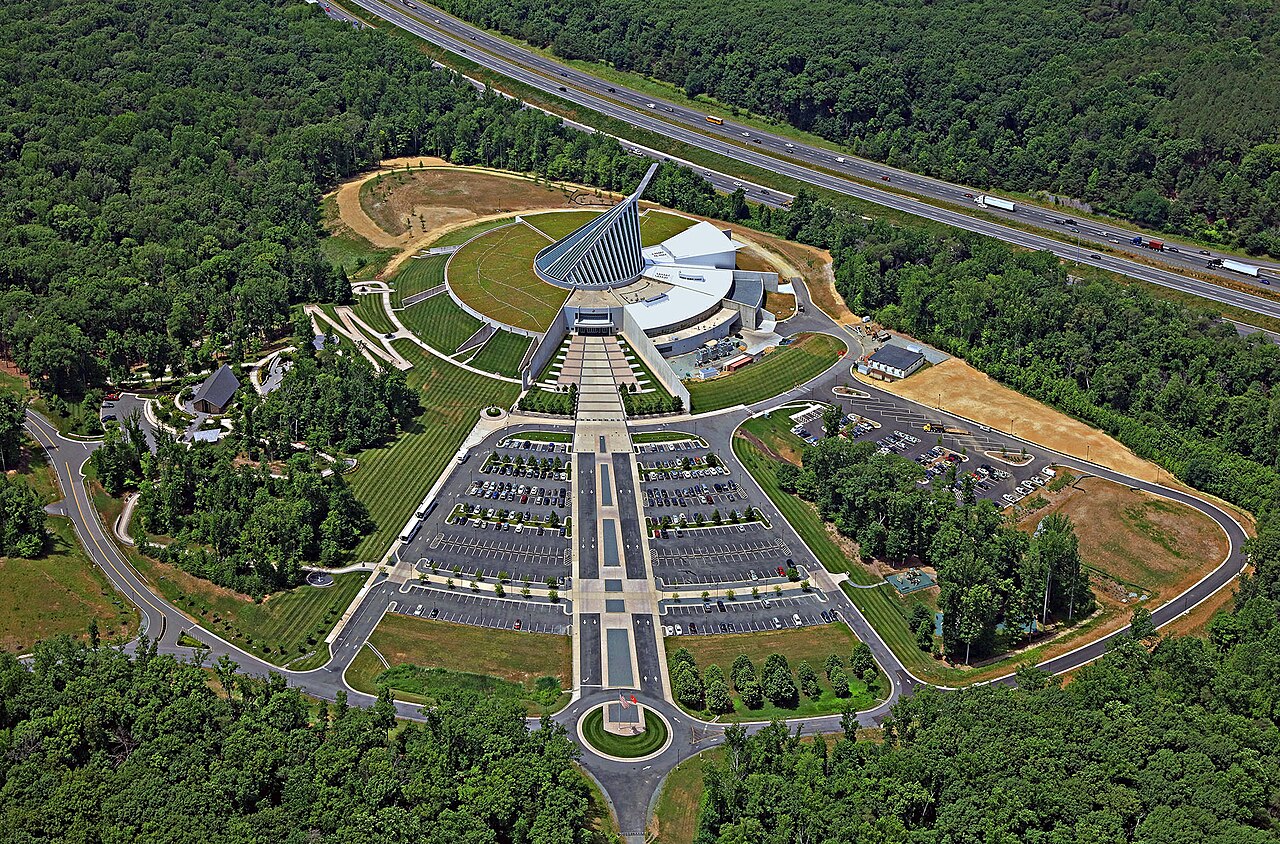 National Museum of the Marine Corps in Triangle, Virginia
