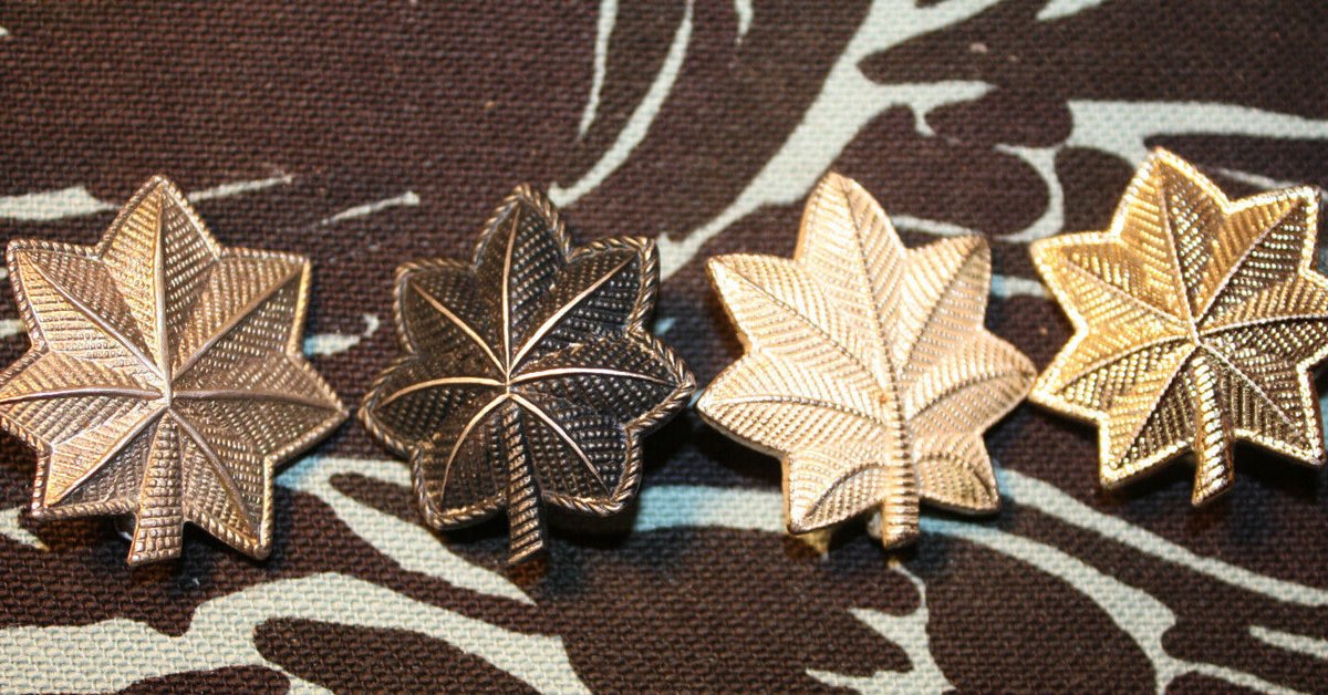 Military Rank Pins & Ribbons
